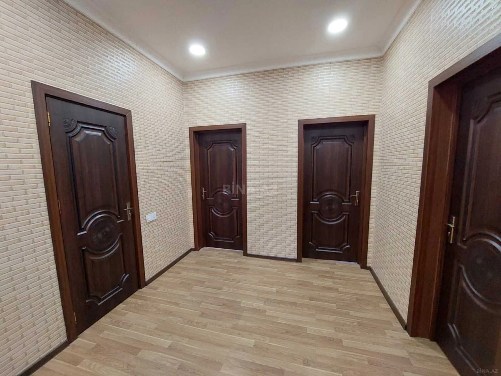 Satılır 4 otaqlı həyət evi 120 m²