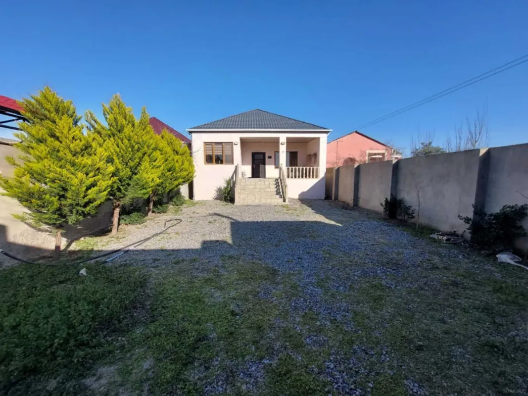 Satılır 4 otaqlı həyət evi 120 m²
