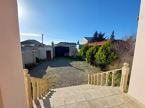 Satılır 4 otaqlı həyət evi 120 m²