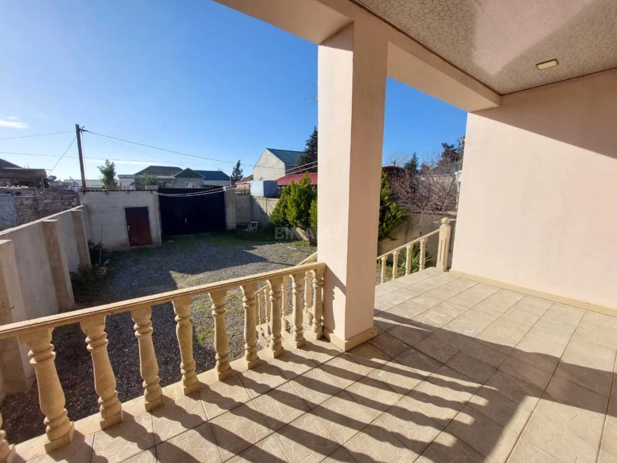 Satılır 4 otaqlı həyət evi 120 m²