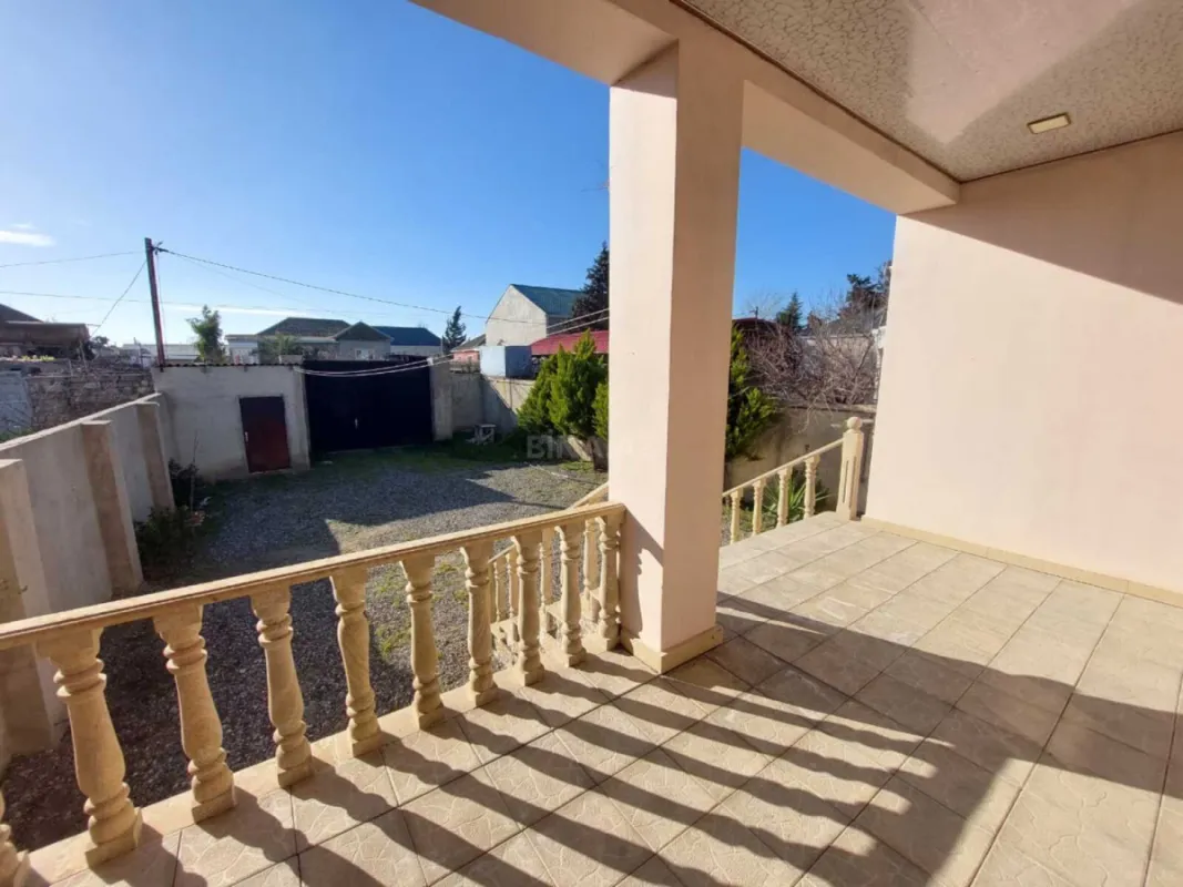 Satılır 4 otaqlı həyət evi 120 m²