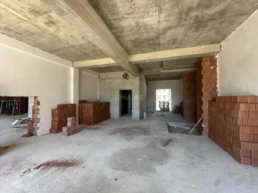 Satılır 3 otaqlı mənzil 128.3 m²