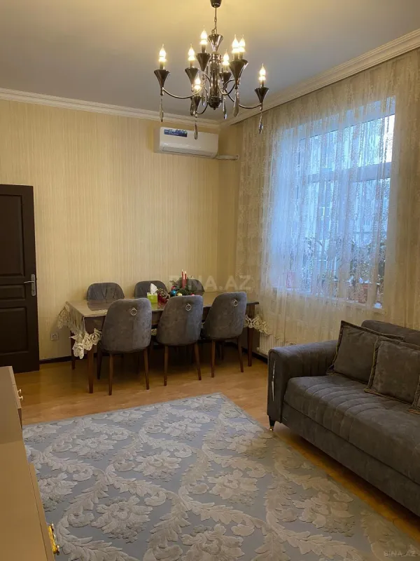 Satılır 3 otaqlı mənzil 82 m²