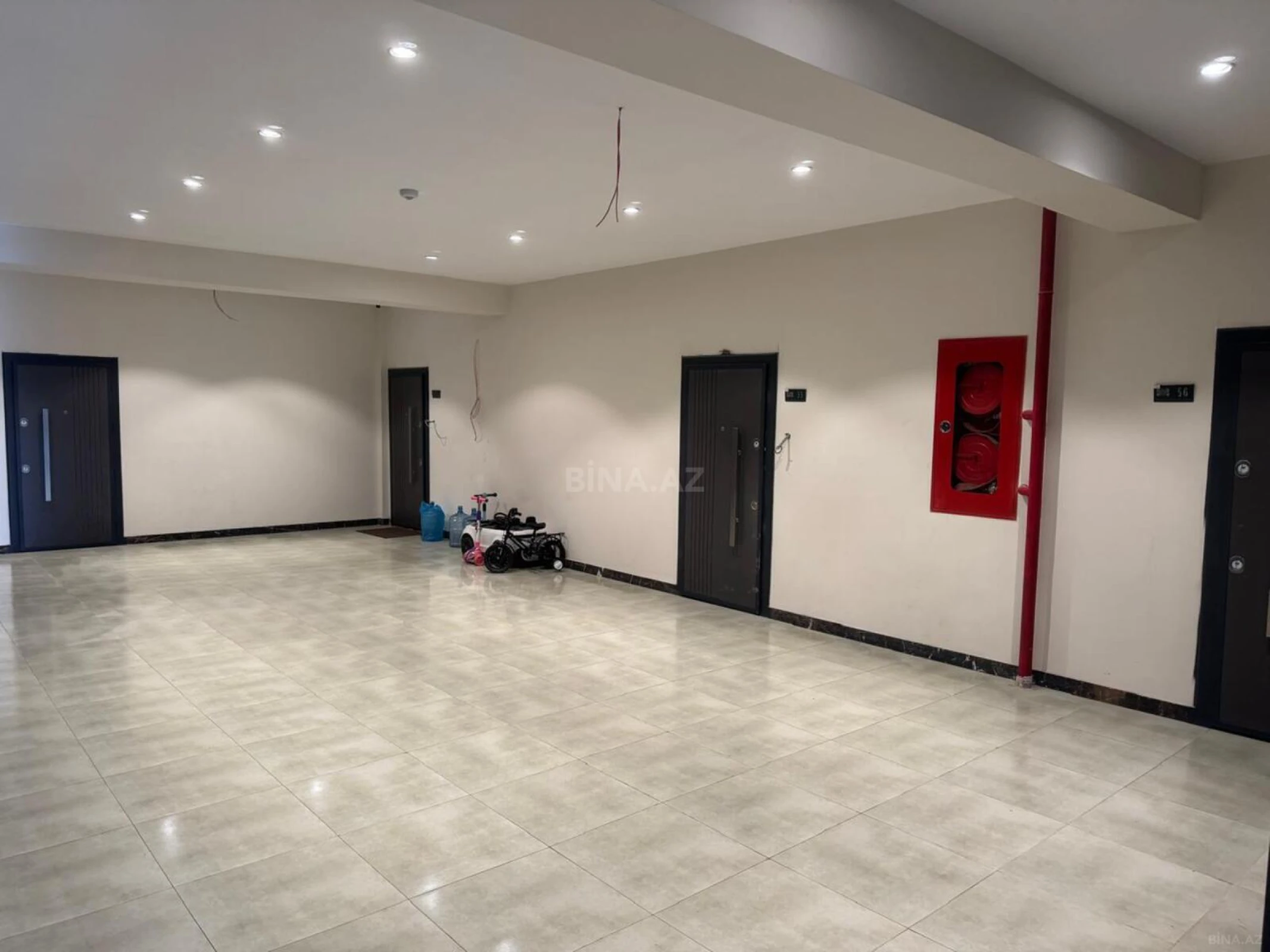 Satılır 2 otaqlı mənzil 108.2 m²