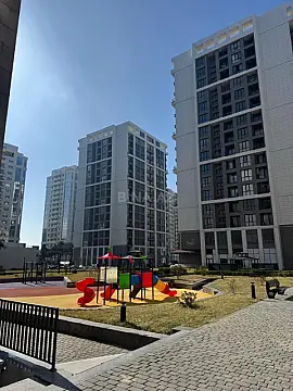 Satılır 2 otaqlı mənzil 108.2 m²