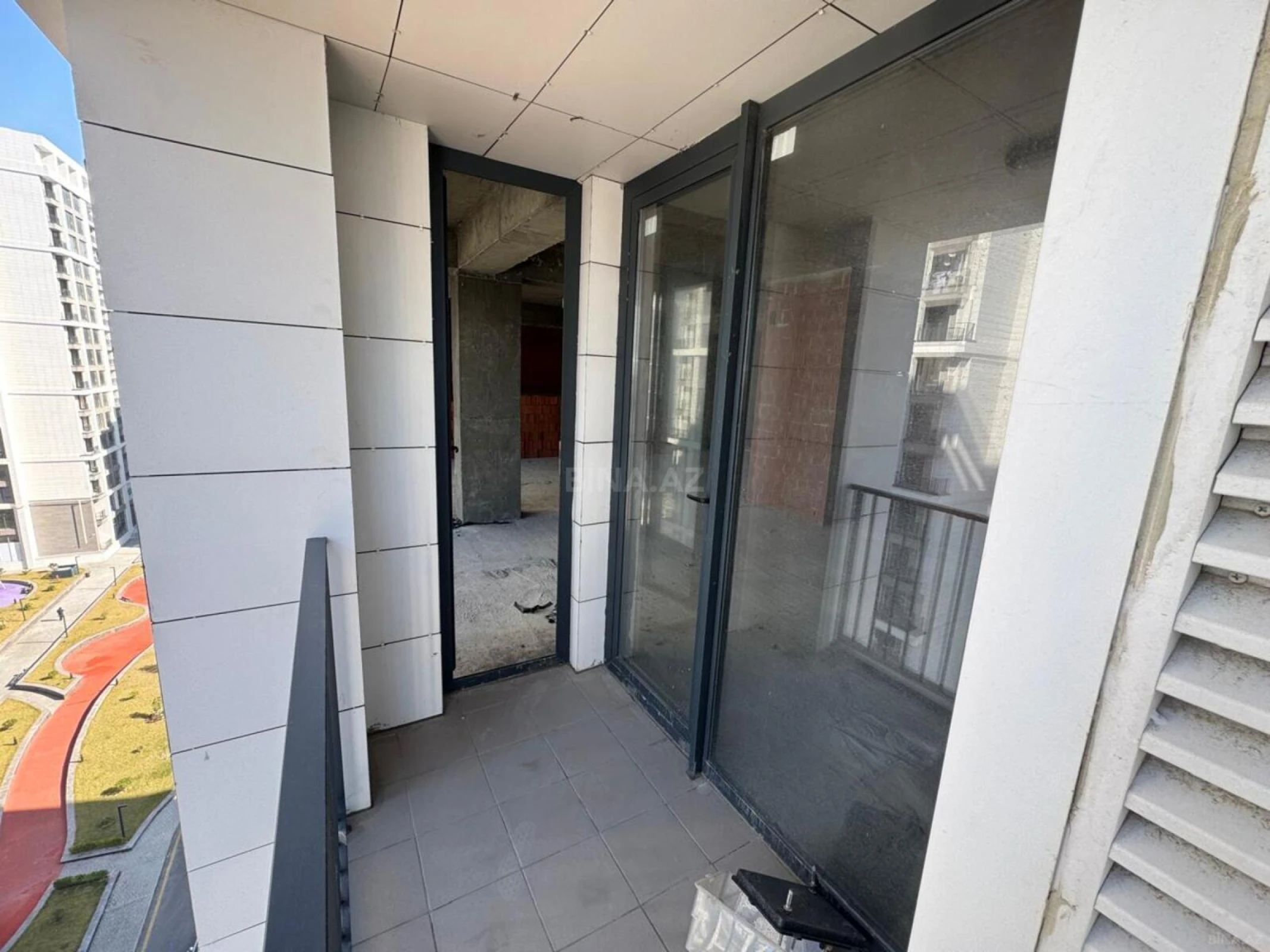 Satılır 2 otaqlı mənzil 108.2 m²