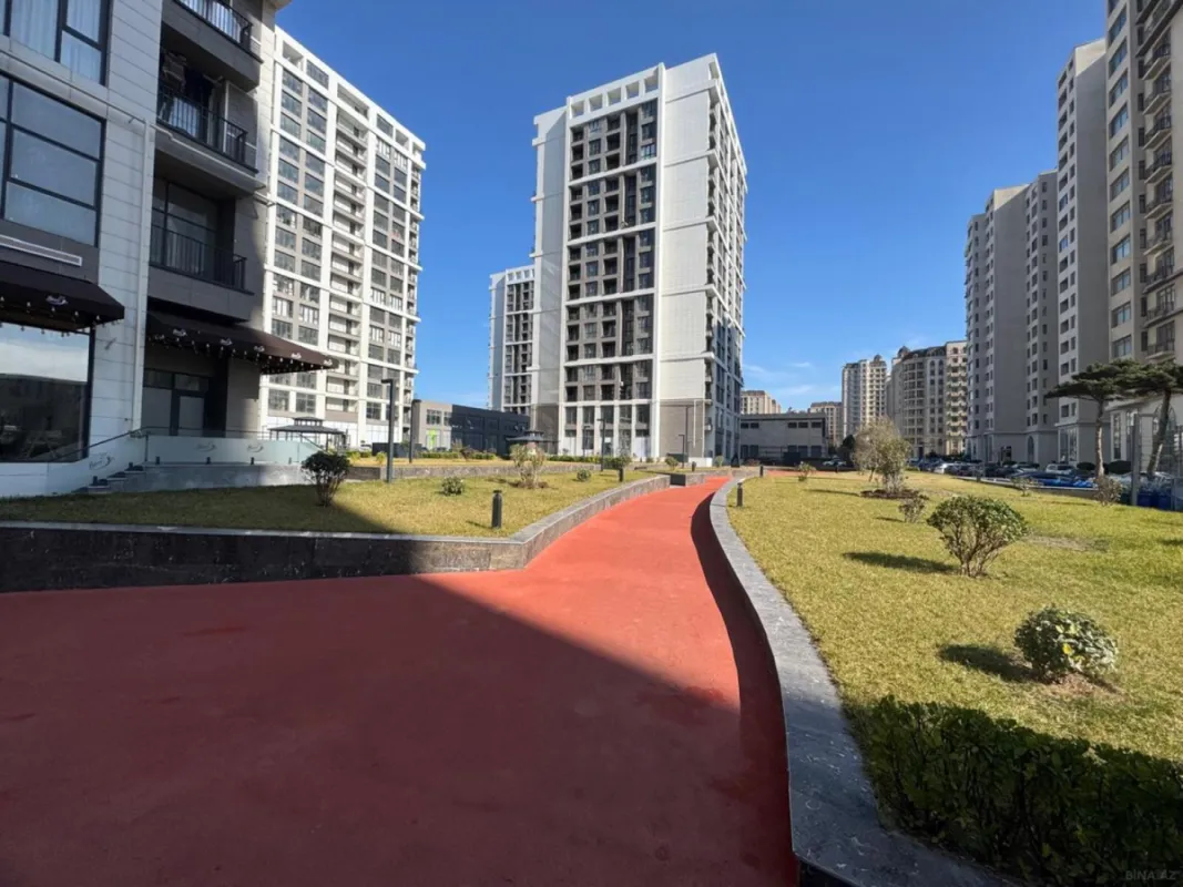 Satılır 2 otaqlı mənzil 108.2 m²