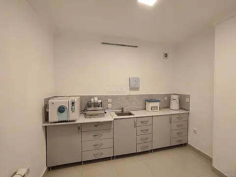 Kirayə verilir obyekt 67 m²