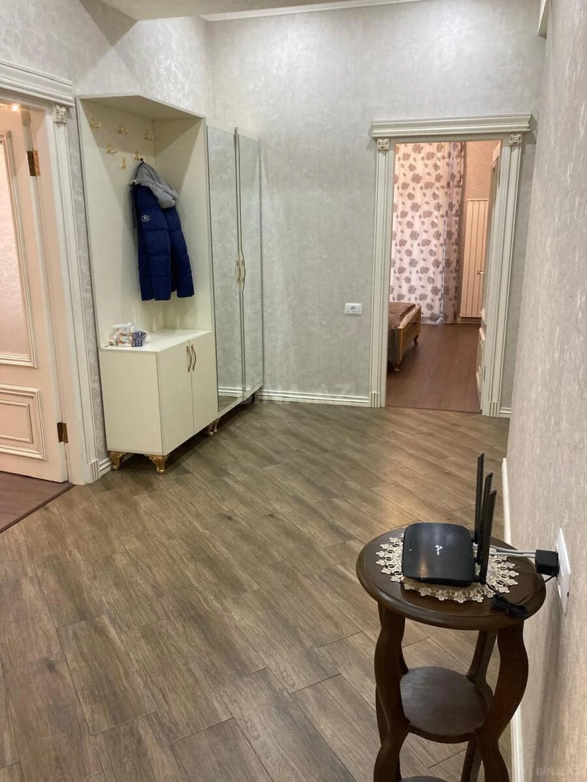 Kirayə verilir 4 otaqlı mənzil 130 m²