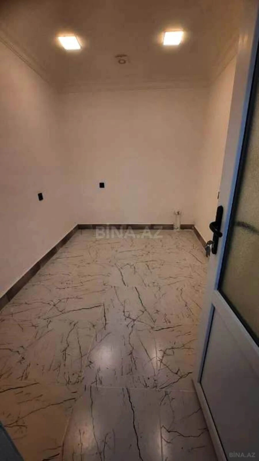 Satılır obyekt 50 m²