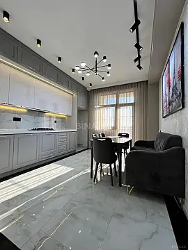 Satılır 3 otaqlı mənzil 174 m²