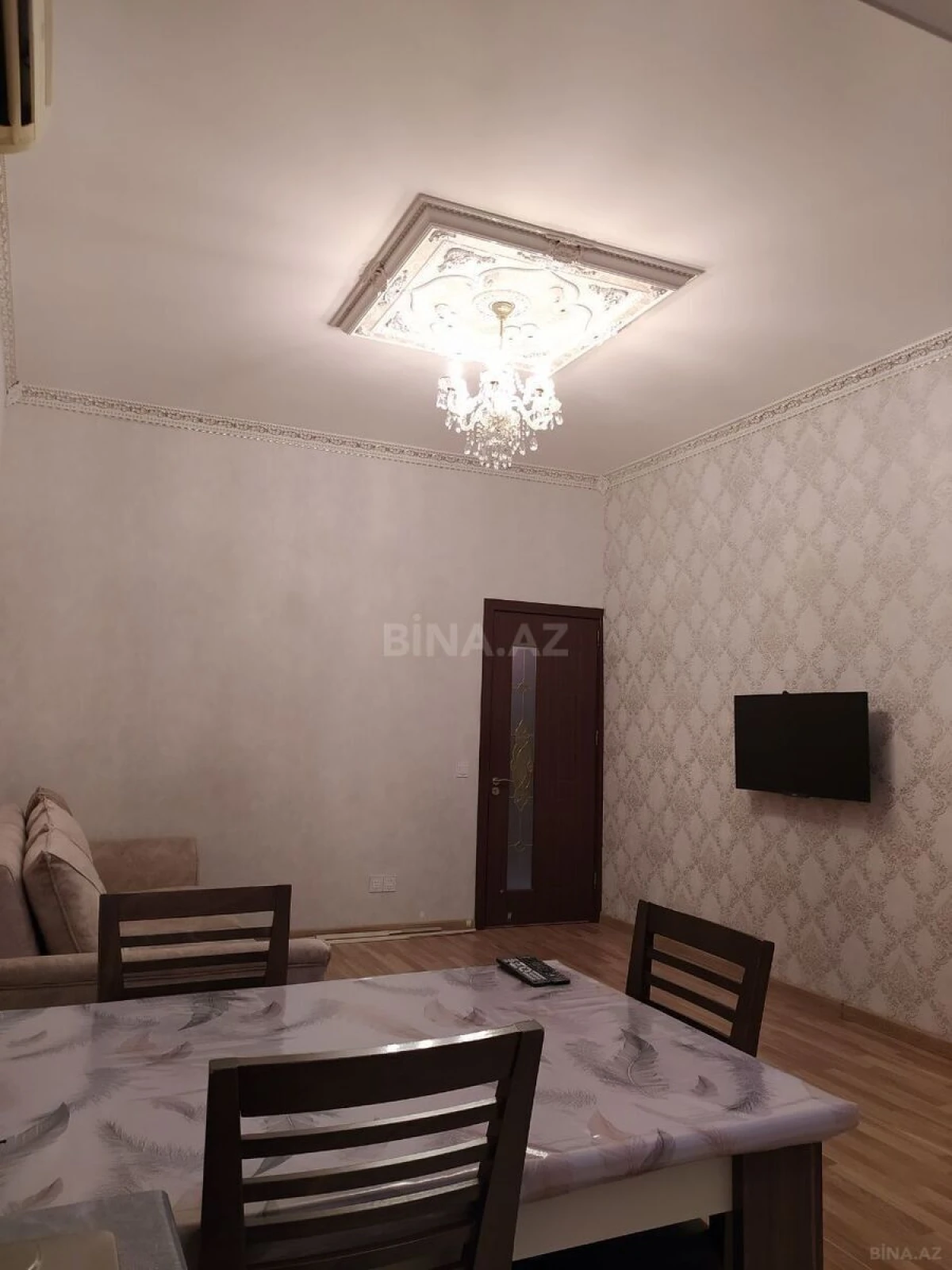 Kirayə verilir 2 otaqlı mənzil 60 m²