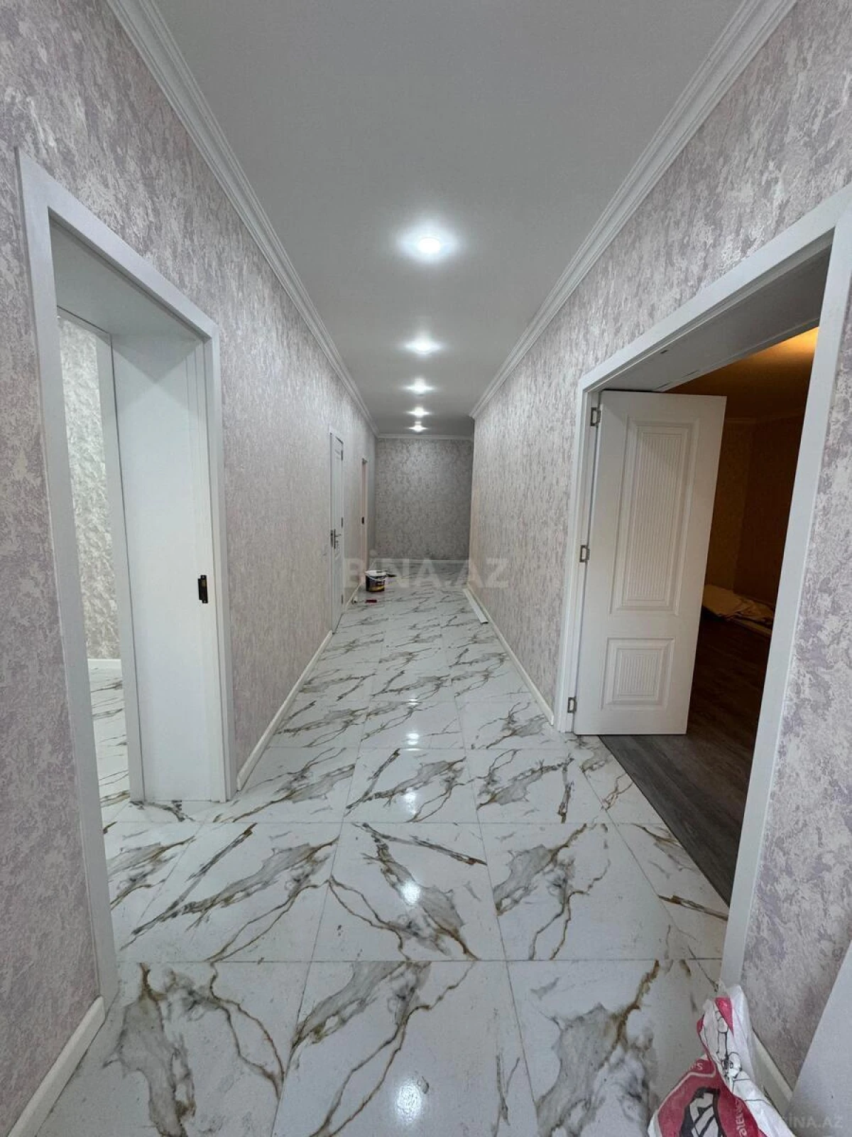 Satılır 6 otaqlı həyət evi 250 m²