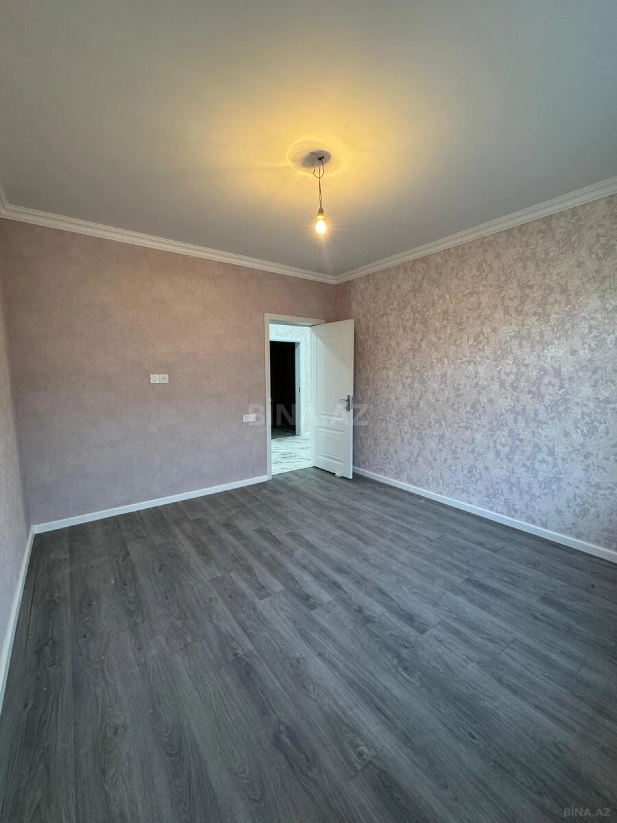 Satılır 6 otaqlı həyət evi 250 m²