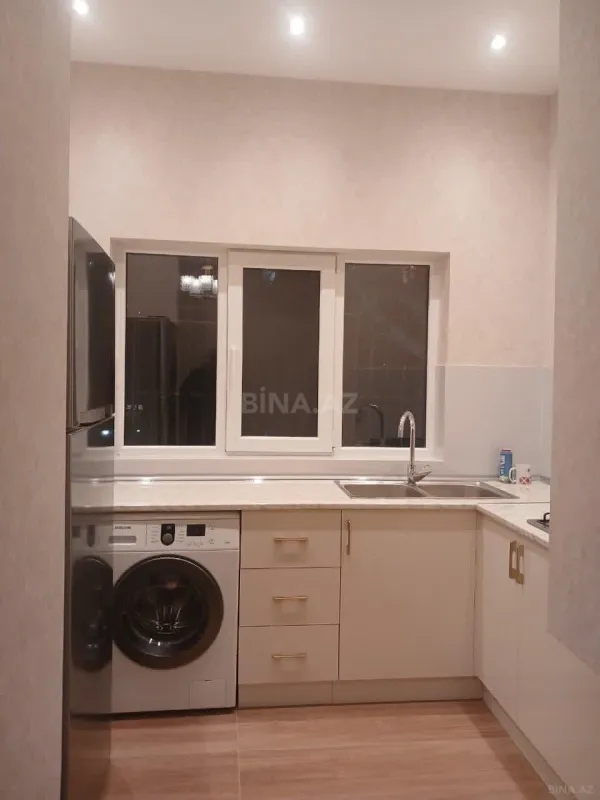 Kirayə verilir 2 otaqlı mənzil 55 m²