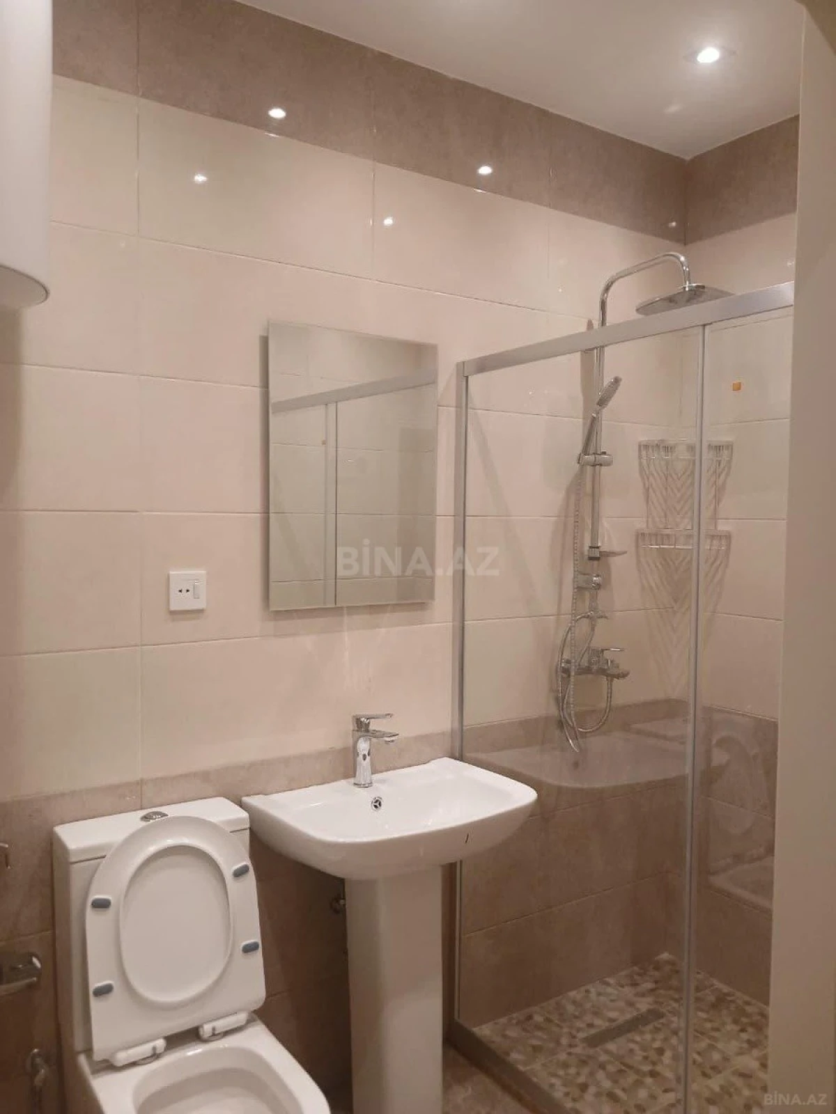 Kirayə verilir 2 otaqlı mənzil 55 m²
