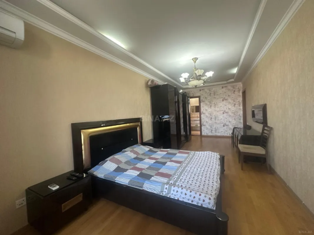 Kirayə verilir 3 otaqlı mənzil 140 m²