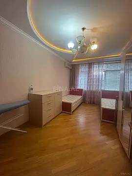 Kirayə verilir 3 otaqlı mənzil 140 m²