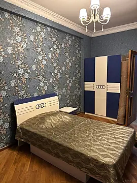 Satılır 3 otaqlı mənzil 130 m²