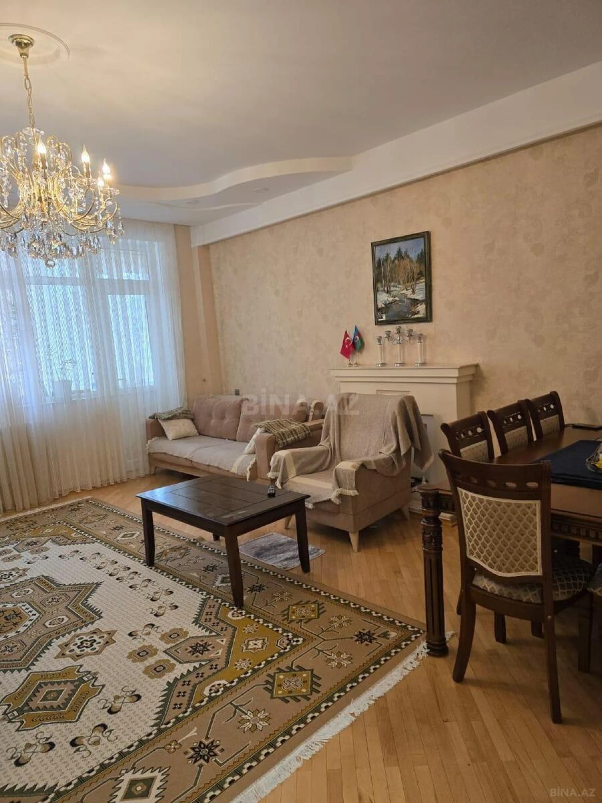 Satılır 3 otaqlı mənzil 165 m²