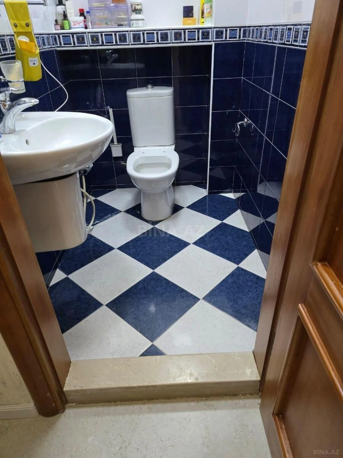 Satılır 3 otaqlı mənzil 165 m²