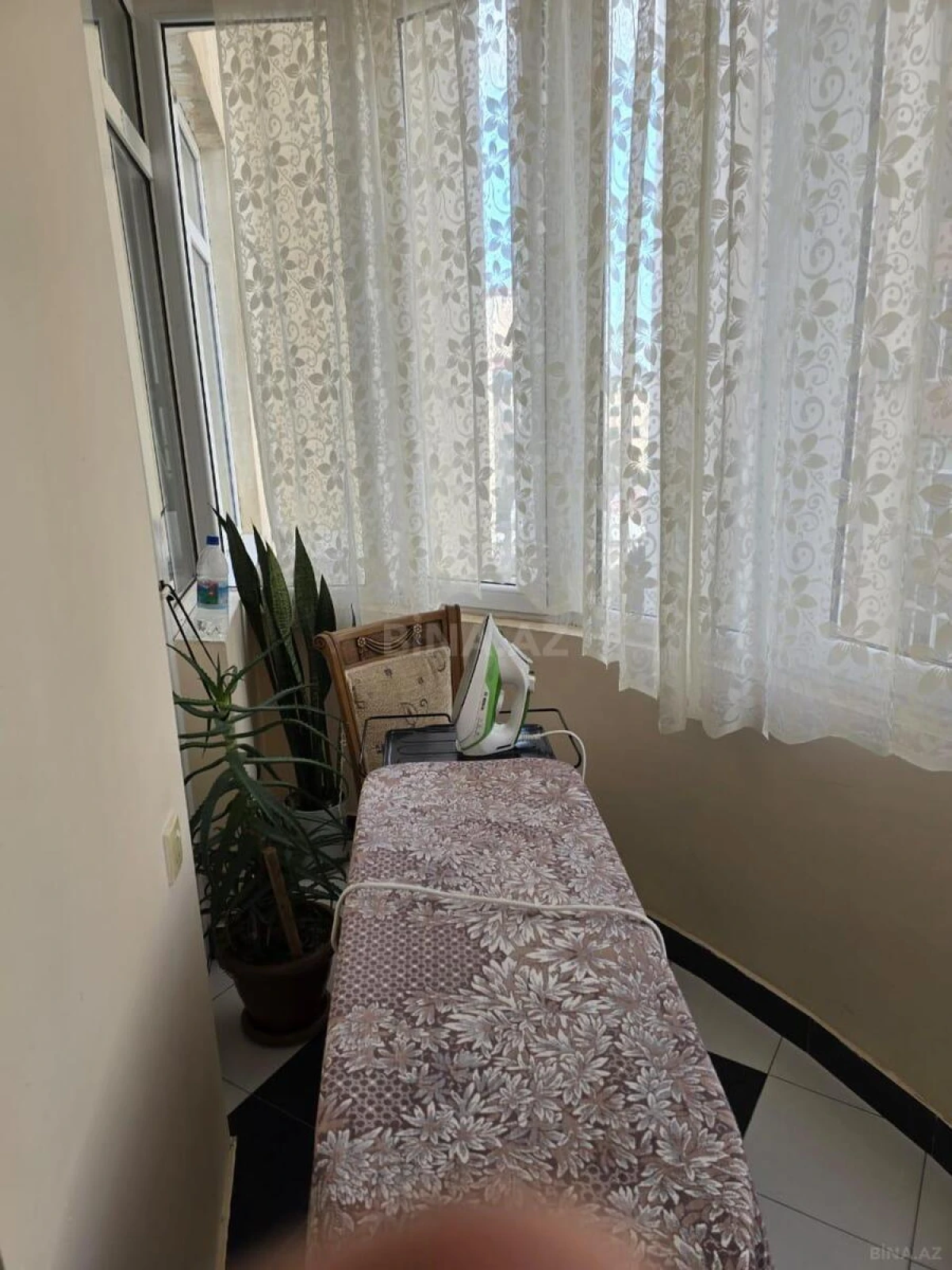 Satılır 3 otaqlı mənzil 165 m²