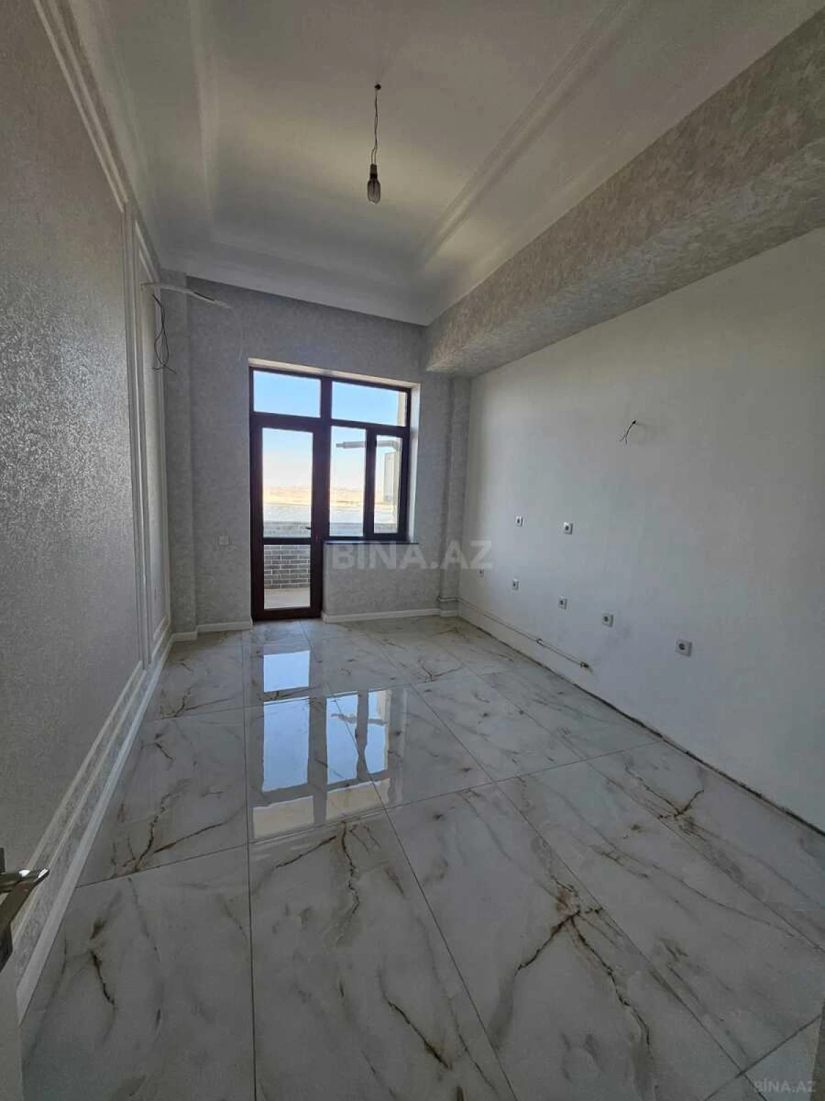 Satılır 2 otaqlı mənzil 80 m²