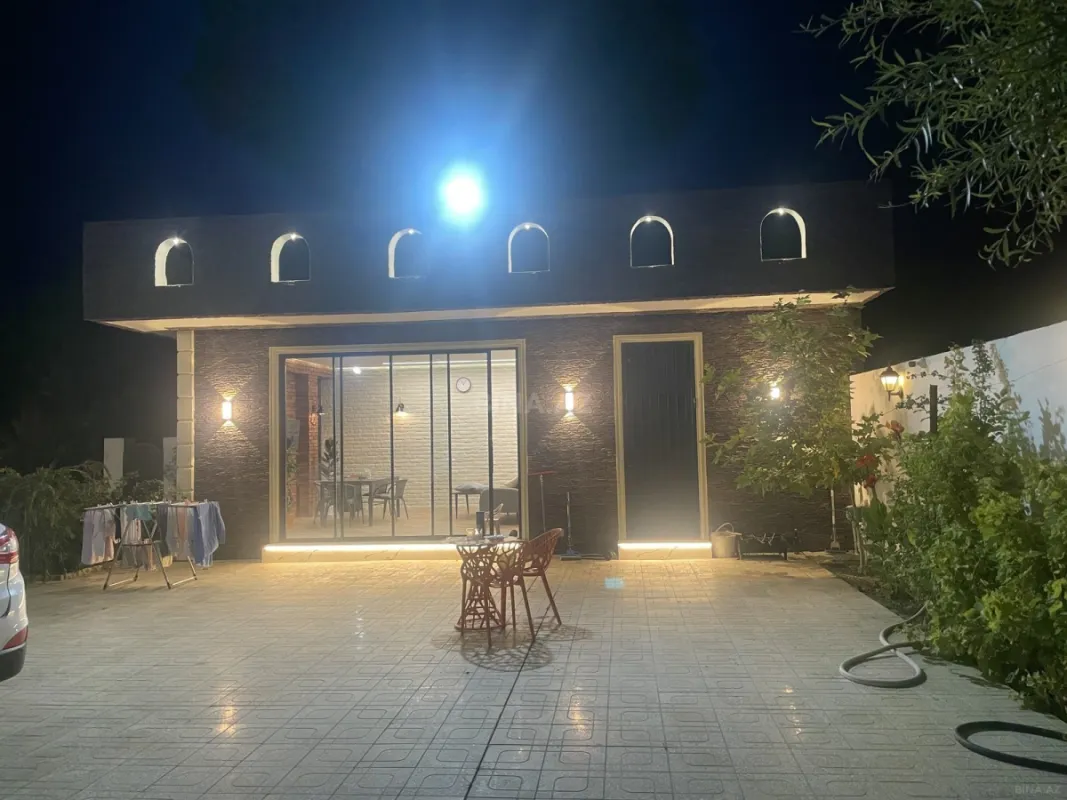 Kirayə verilir 6 otaqlı həyət evi 240 m²