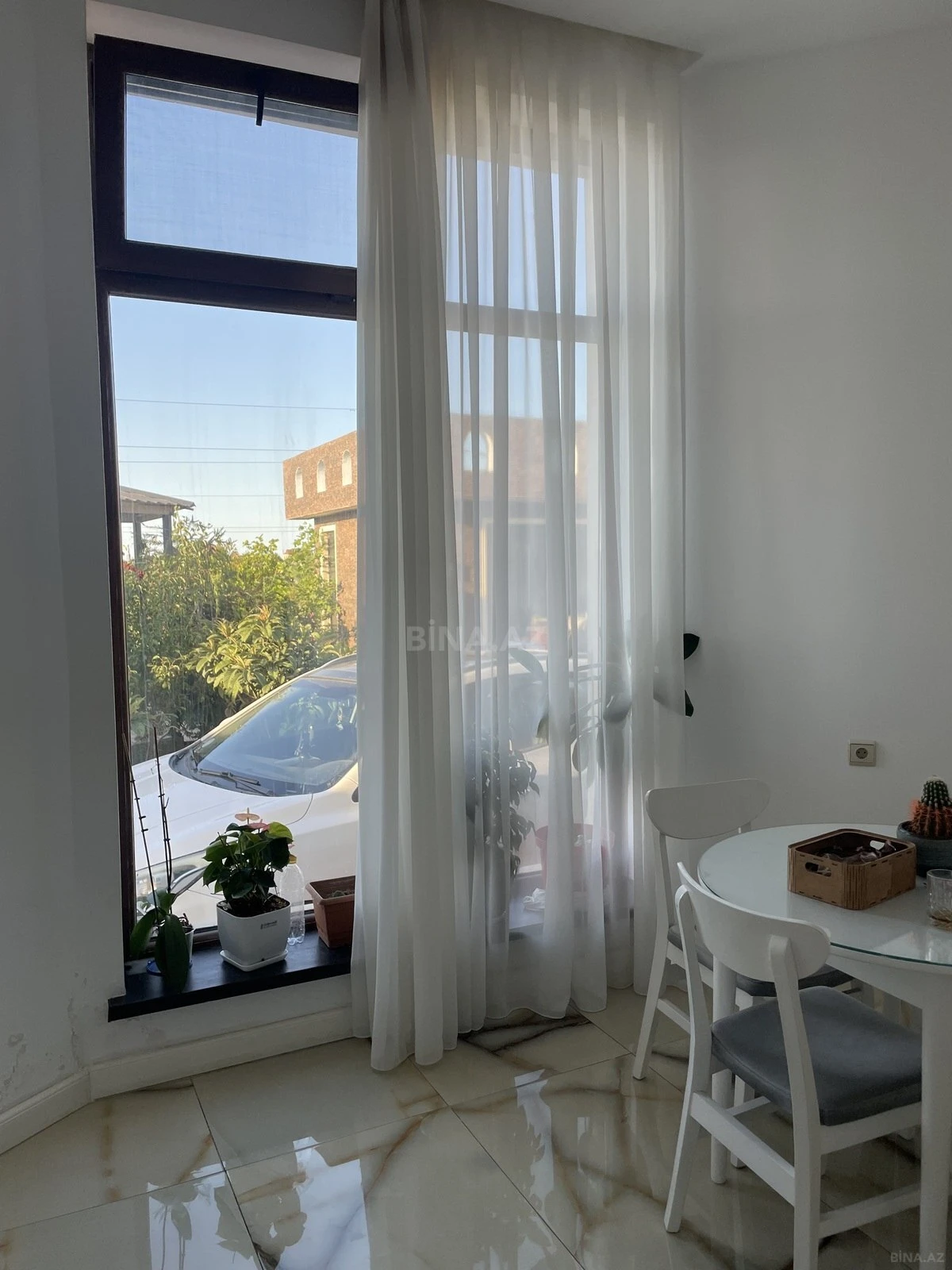Kirayə verilir 6 otaqlı həyət evi 240 m²