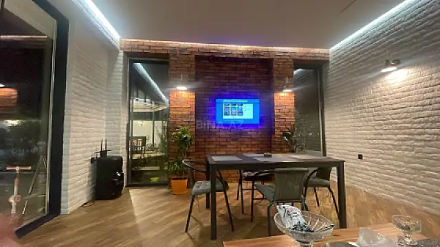 Kirayə verilir 6 otaqlı həyət evi 240 m²