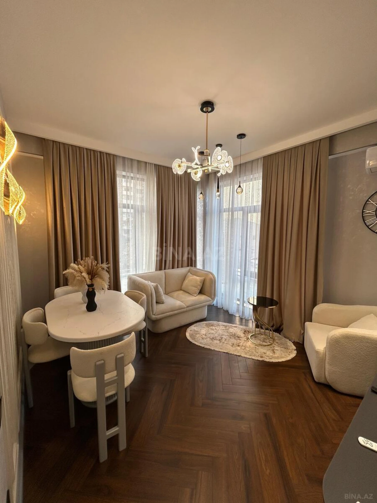 Satılır 2 otaqlı mənzil 60 m²