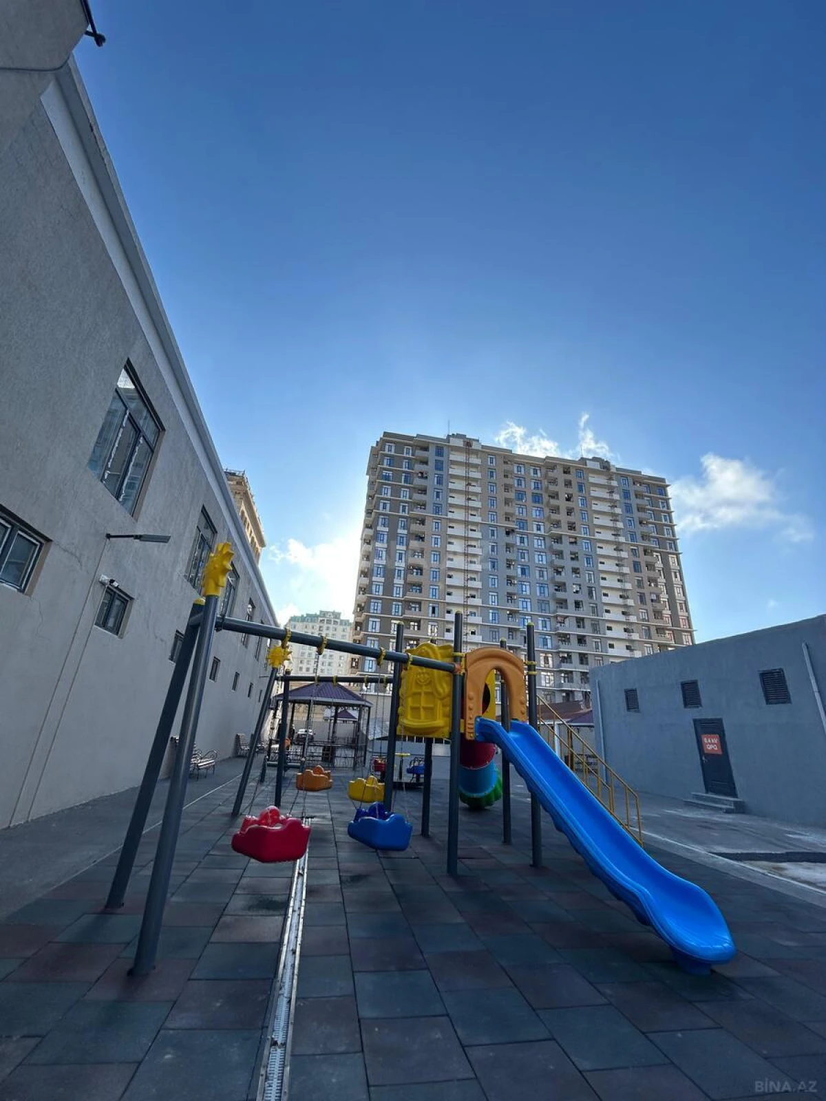 Satılır 2 otaqlı mənzil 60 m²