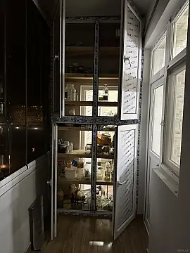 Satılır 2 otaqlı mənzil 93 m²