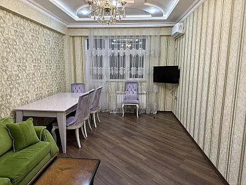 Satılır 2 otaqlı mənzil 93 m² — Bakı, Həzi Aslanov qəs. 2 otaq 93.00 m²