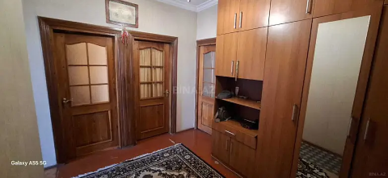 Satılır 4 otaqlı mənzil 100 m²