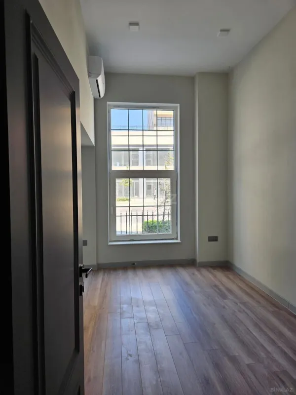 Kirayə verilir 4 otaqlı ofis 145 m²