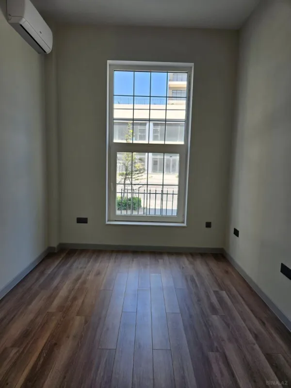 Kirayə verilir 4 otaqlı ofis 145 m²