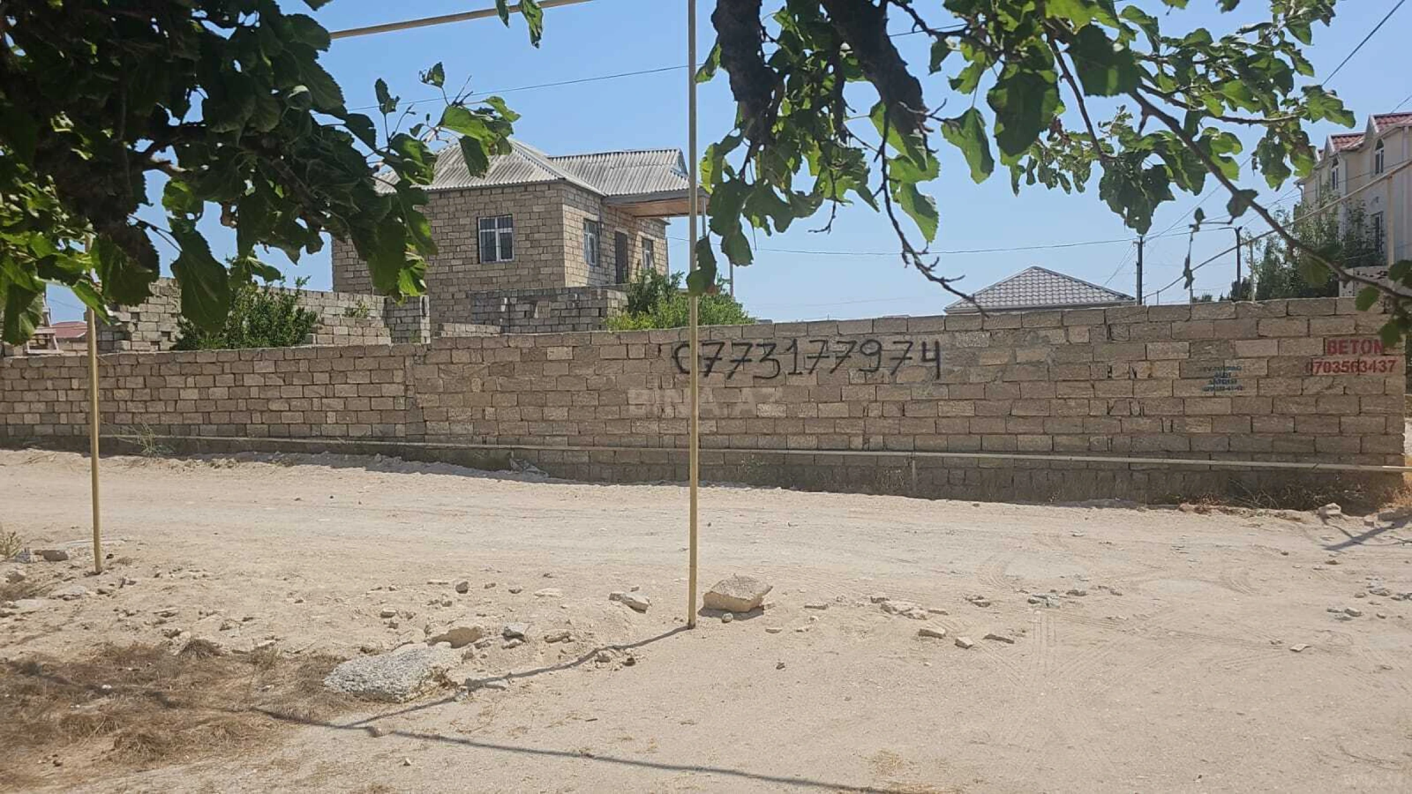 Satılır torpaq sahəsi 2 m²