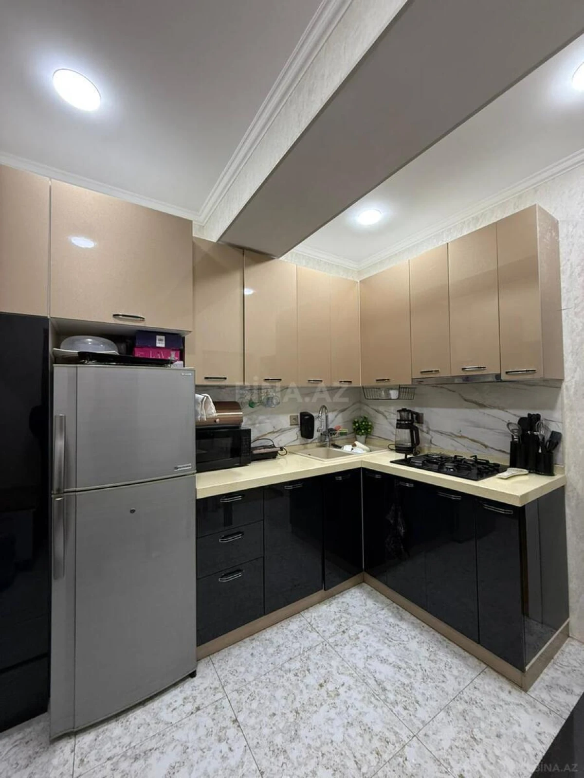 Kirayə verilir 2 otaqlı mənzil 55 m²