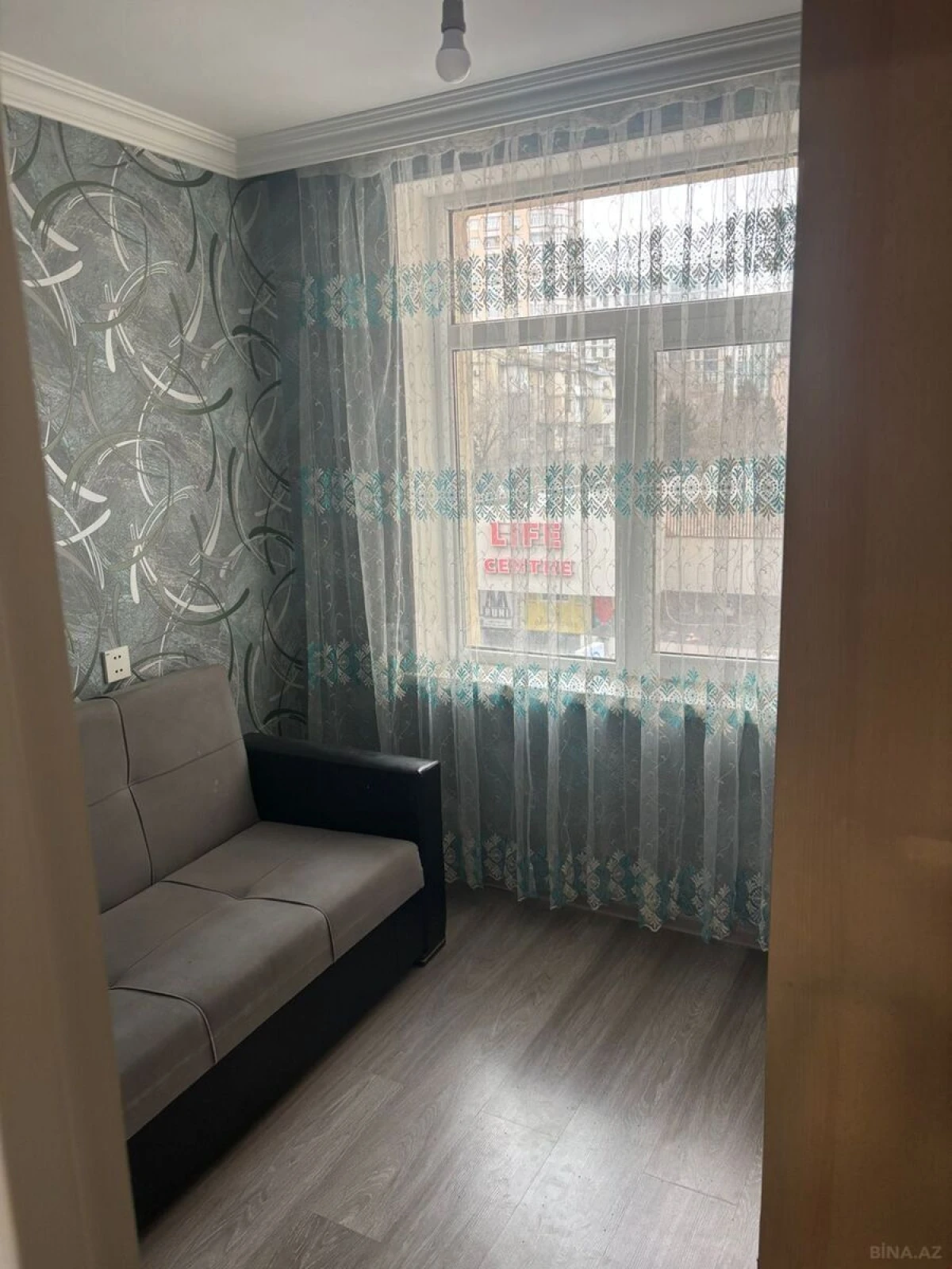 Kirayə verilir 2 otaqlı mənzil 45 m²