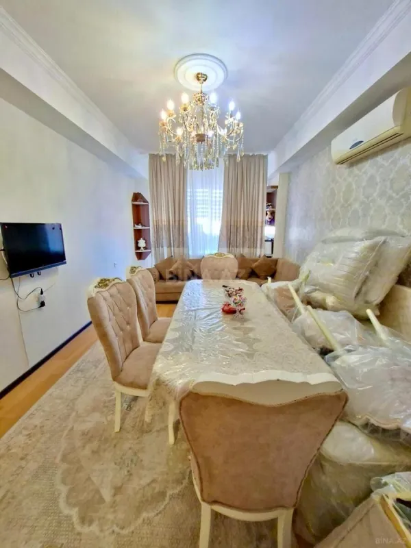 Satılır 2 otaqlı mənzil 67.7 m²