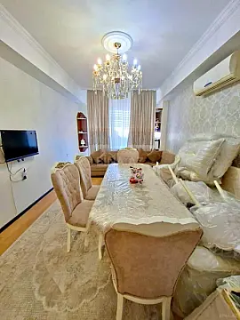 Satılır 2 otaqlı mənzil 67.7 m²