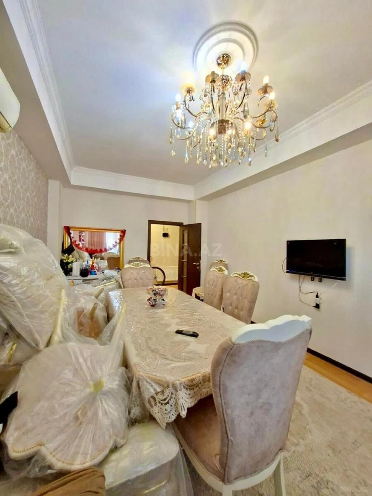 Satılır 2 otaqlı mənzil 67.7 m²