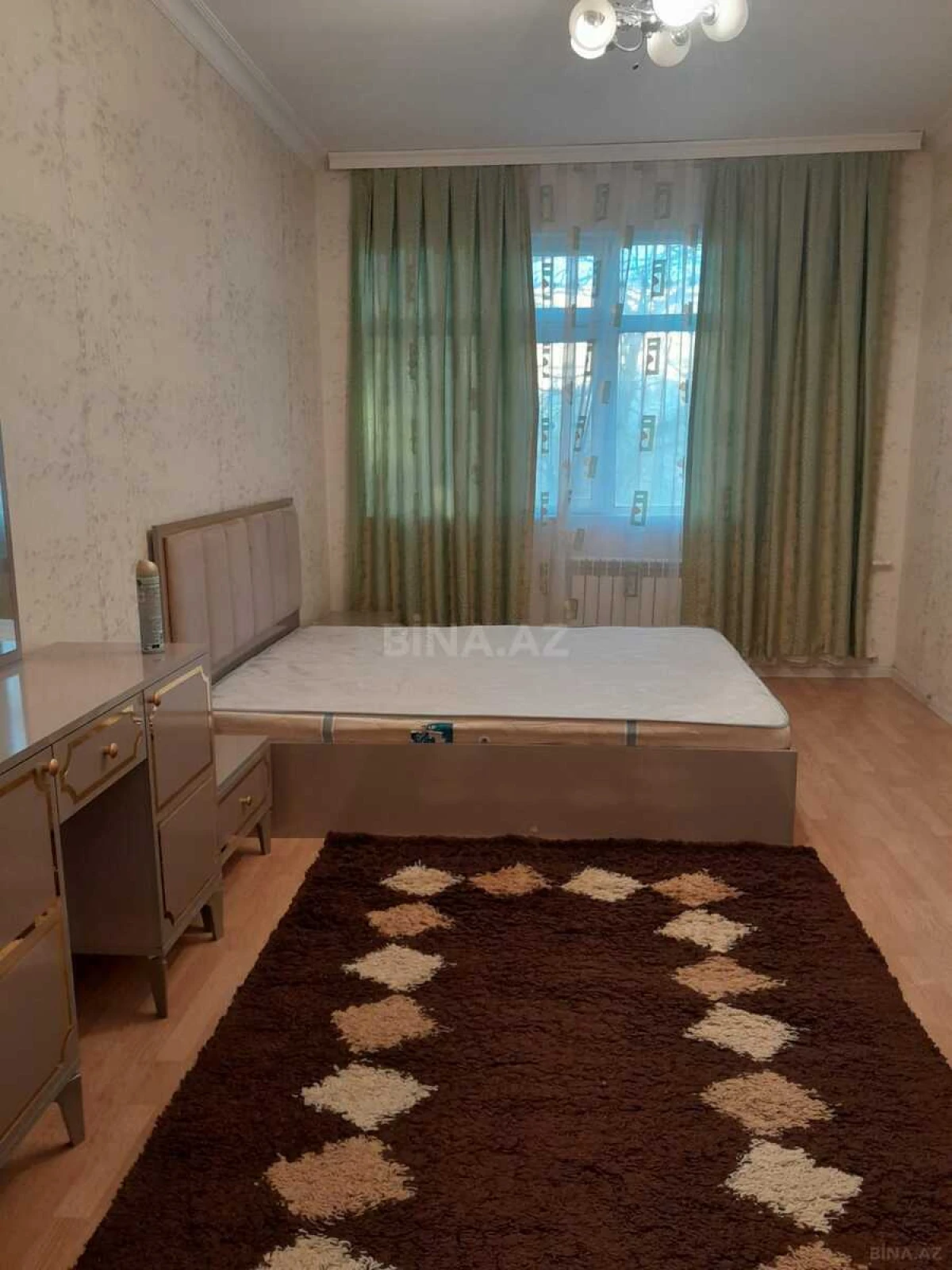 Kirayə verilir 2 otaqlı mənzil 50 m²
