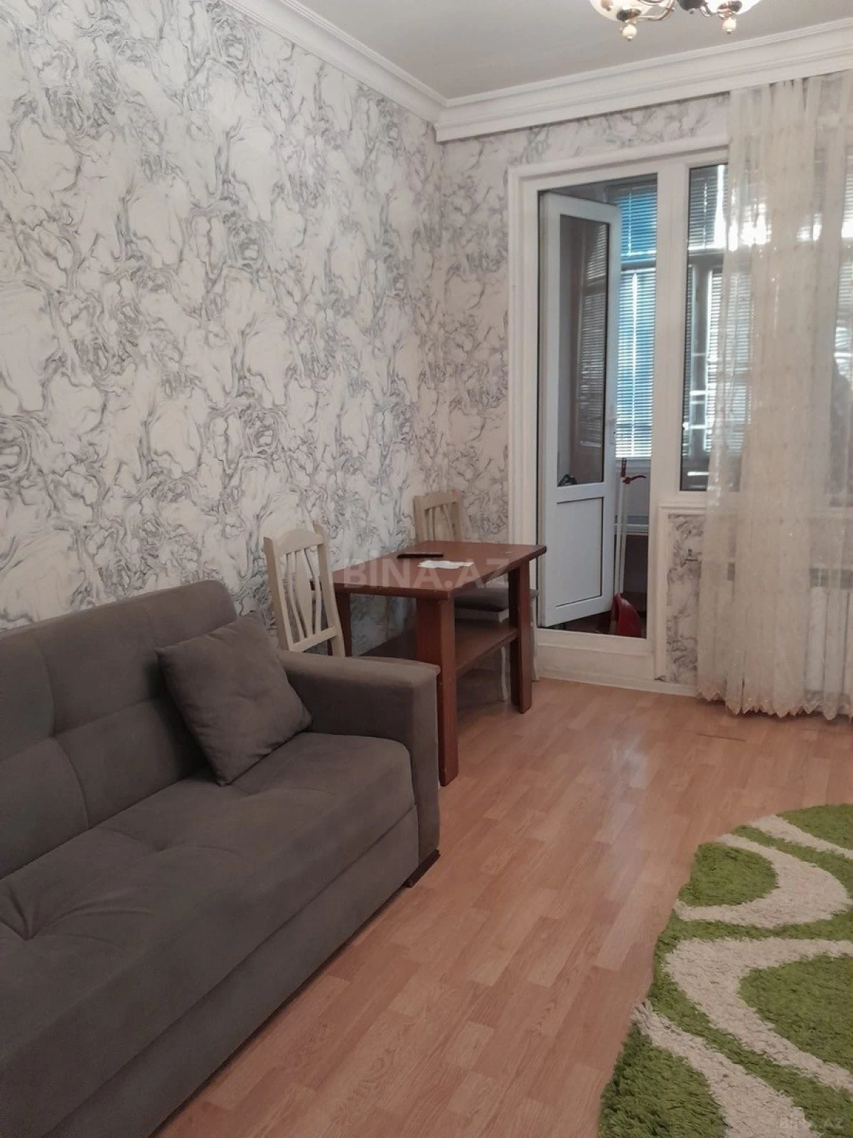 Kirayə verilir 2 otaqlı mənzil 50 m²