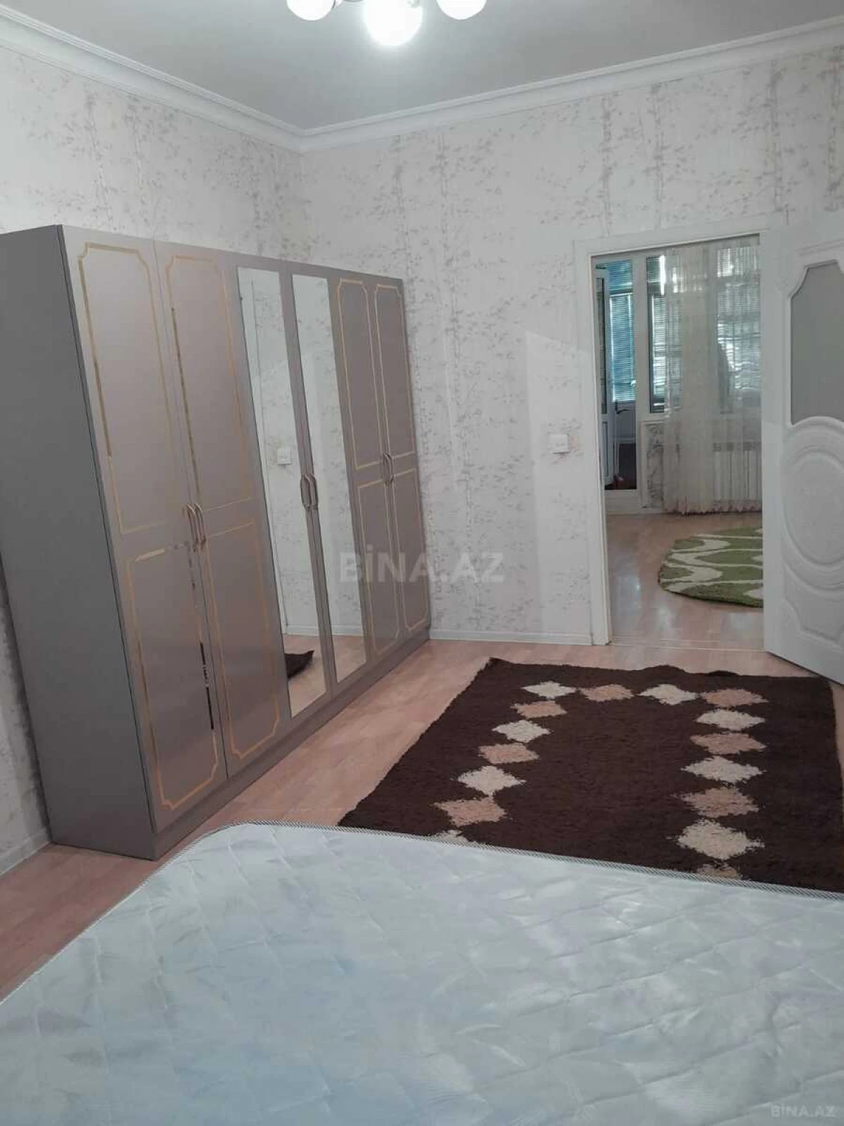 Kirayə verilir 2 otaqlı mənzil 50 m²