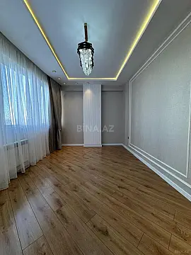 Satılır 3 otaqlı mənzil 135 m²