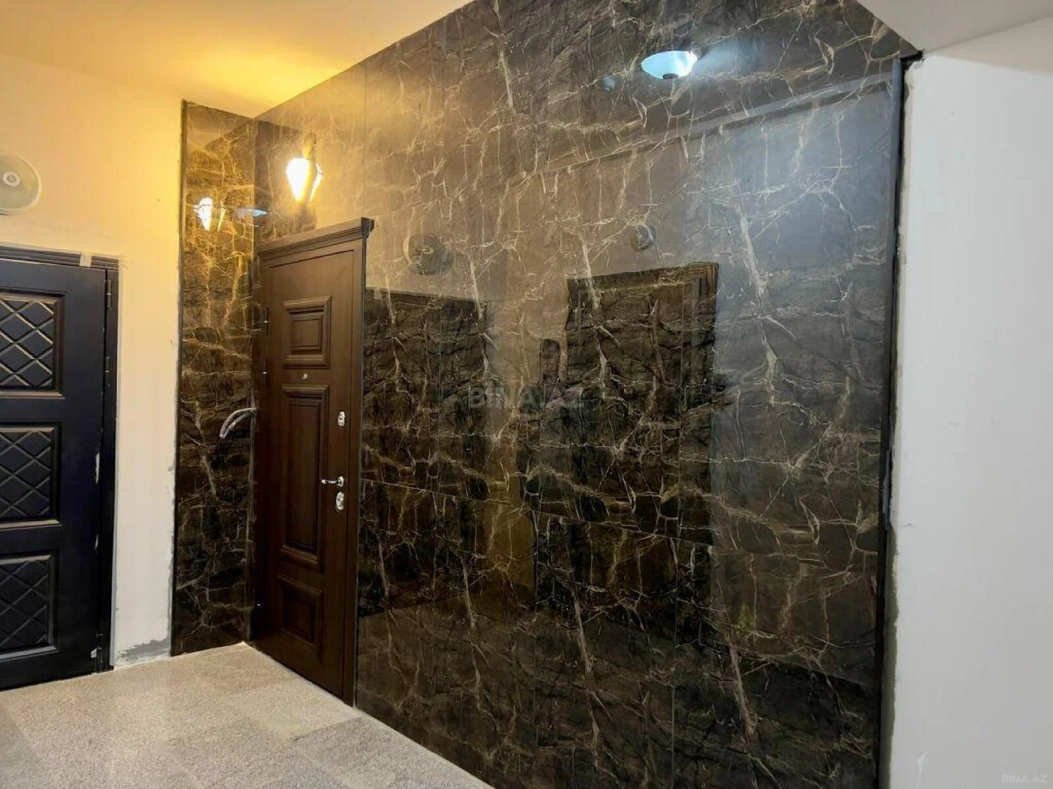 Kirayə verilir 3 otaqlı mənzil 138 m²