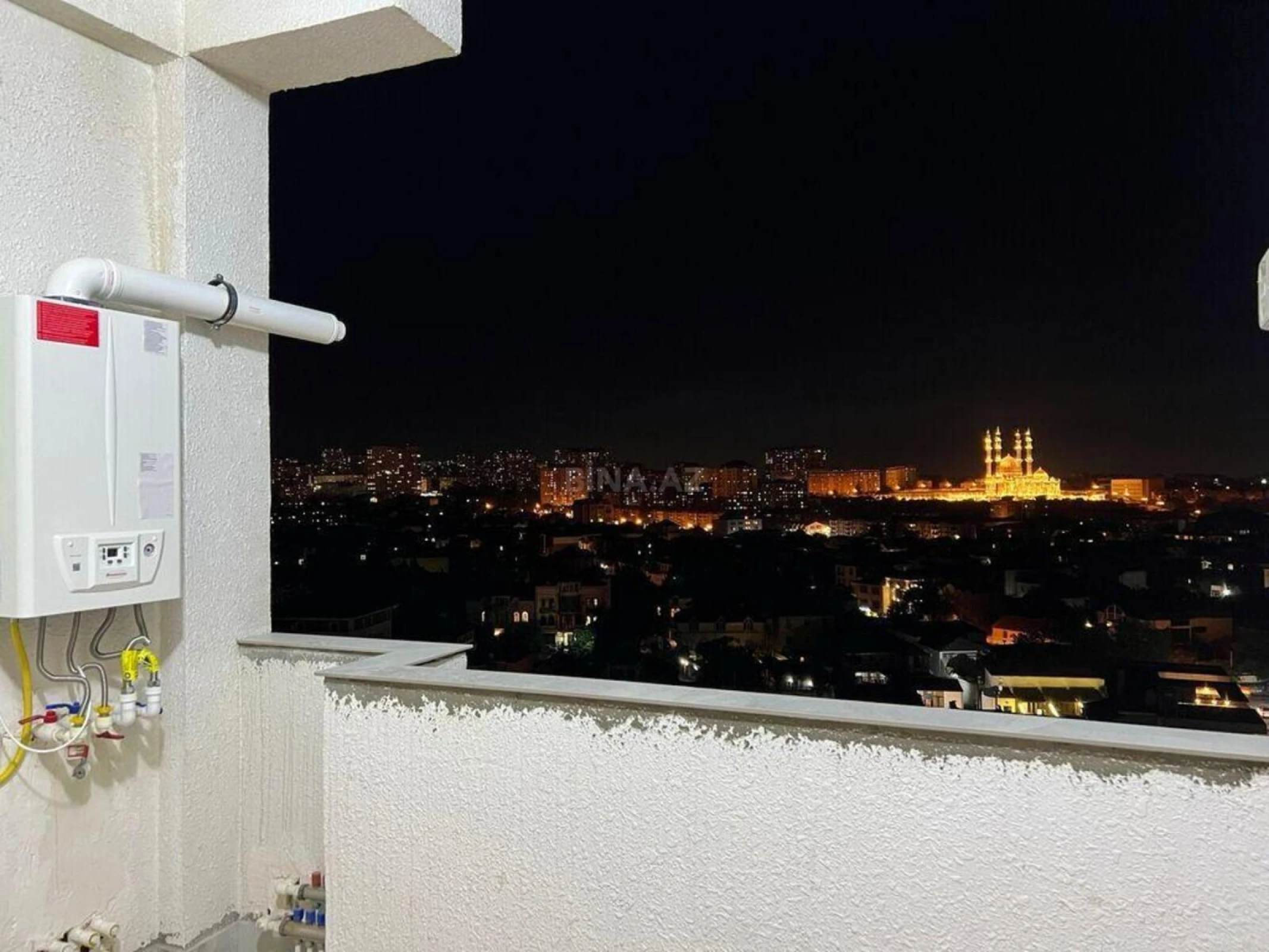 Kirayə verilir 3 otaqlı mənzil 138 m²