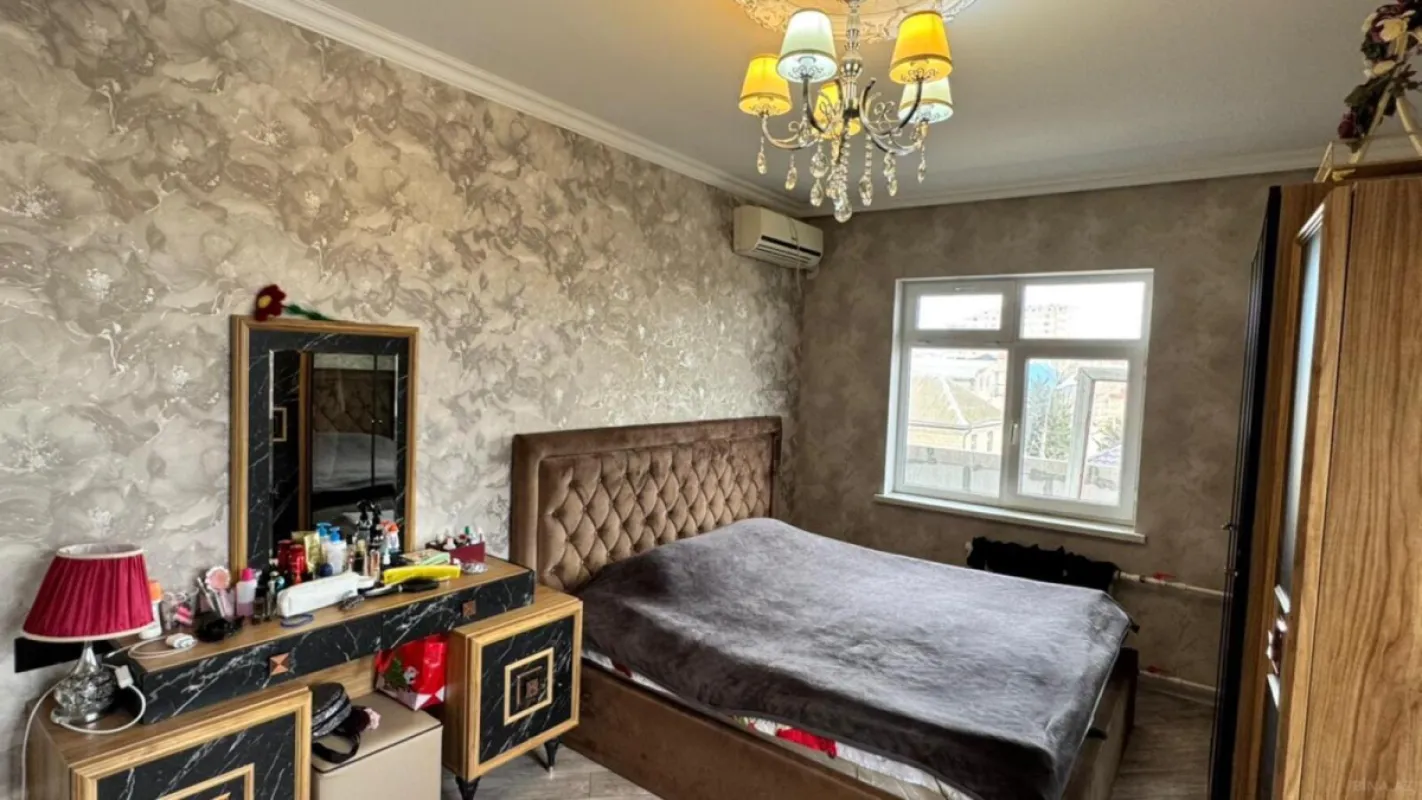 Satılır 3 otaqlı mənzil 75 m²